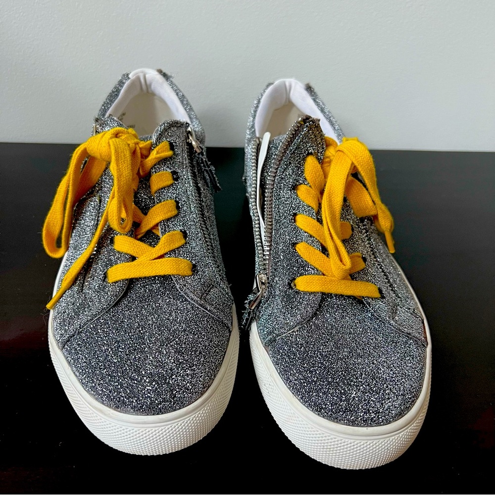 Really fun pair of Steve Madden leisure wear shoes in silver and yellow